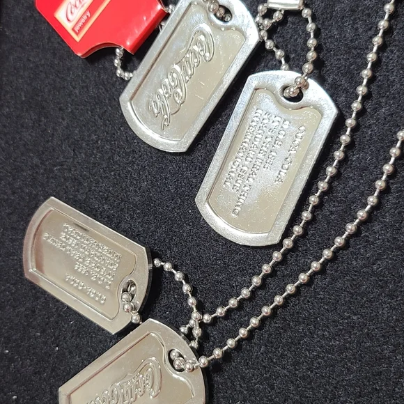 Coca-Cola Set of 2 Dog Tags - Picture 4 of 4